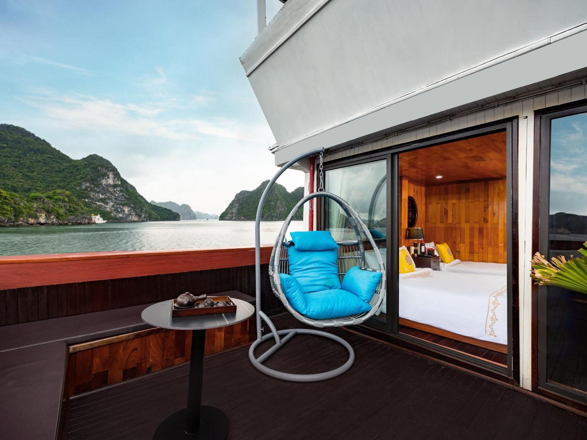 Hera Boutique Cruise Ha Long Bay Exteriör bild