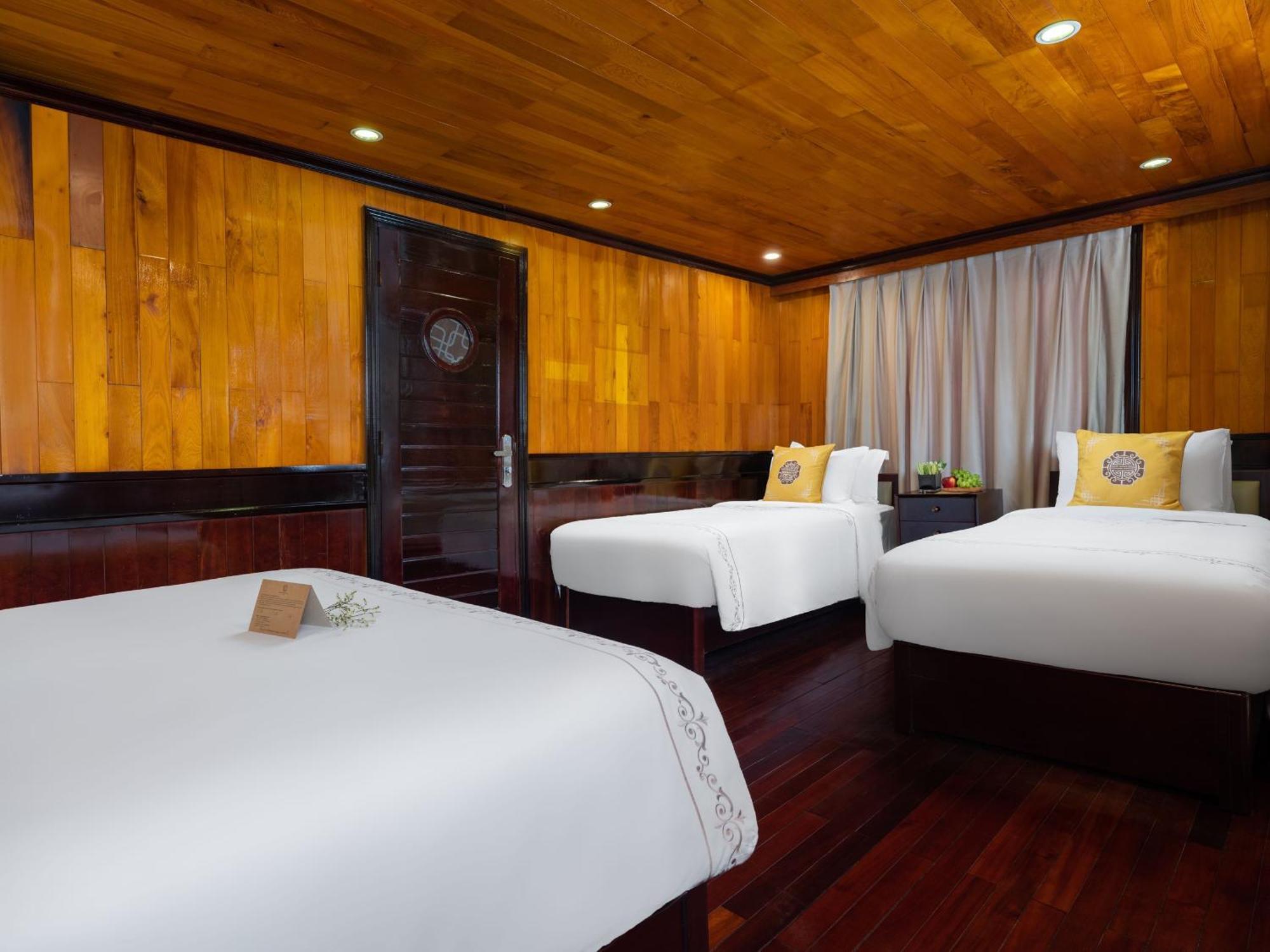 Hera Boutique Cruise Ha Long Bay Exteriör bild