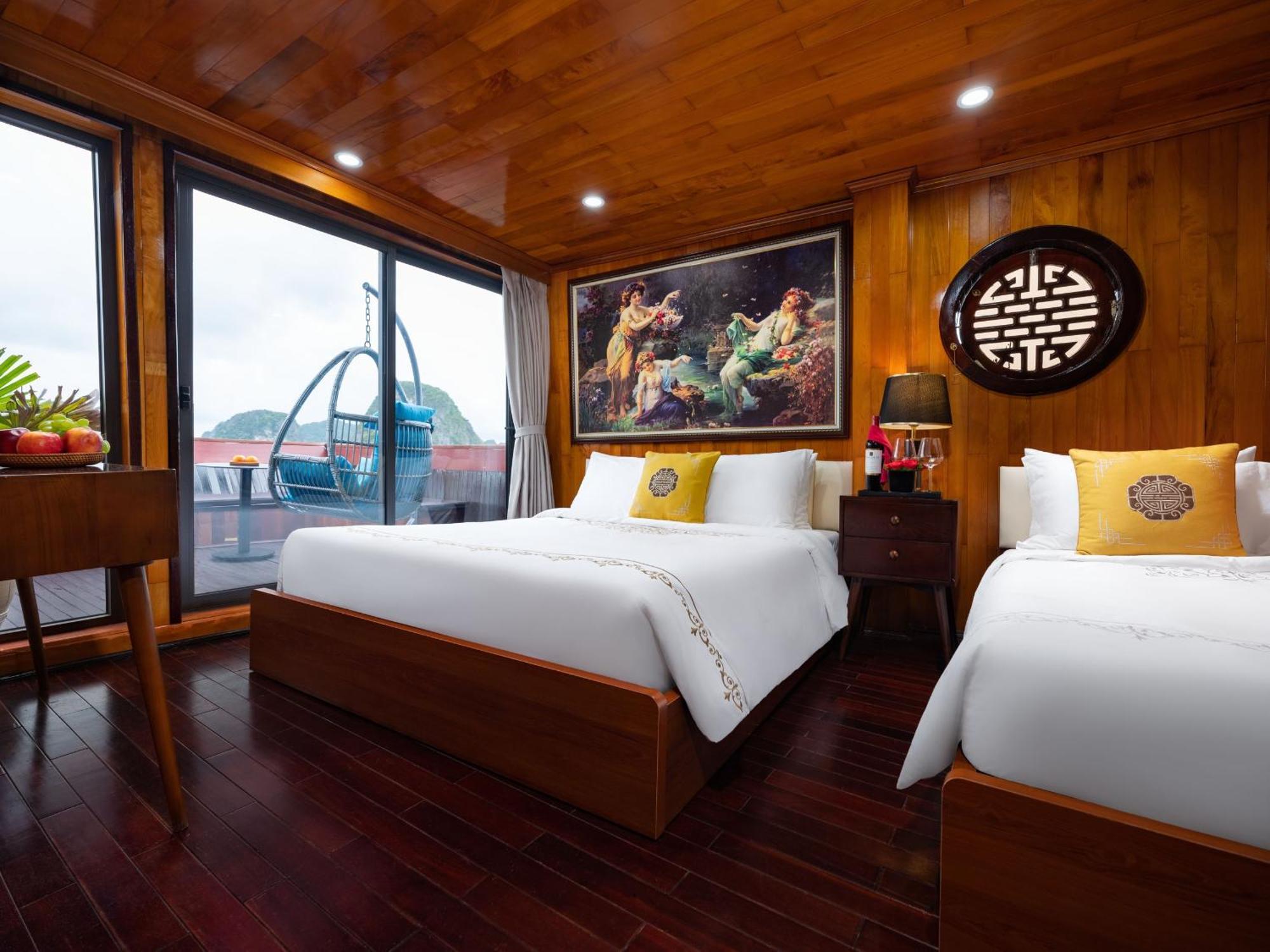 Hera Boutique Cruise Ha Long Bay Exteriör bild
