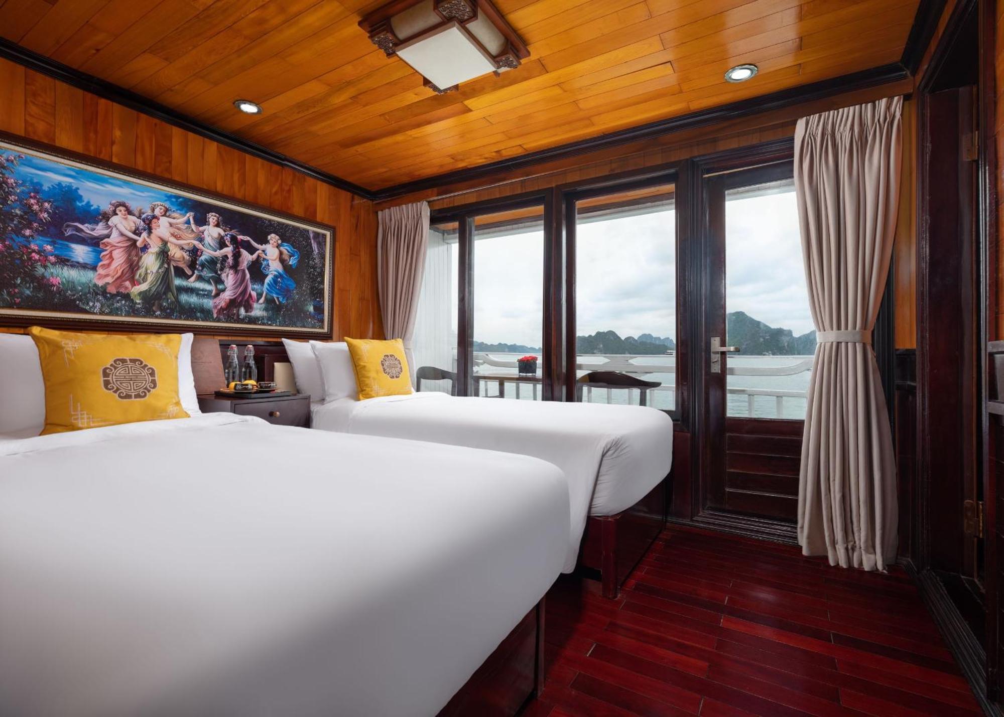 Hera Boutique Cruise Ha Long Bay Exteriör bild