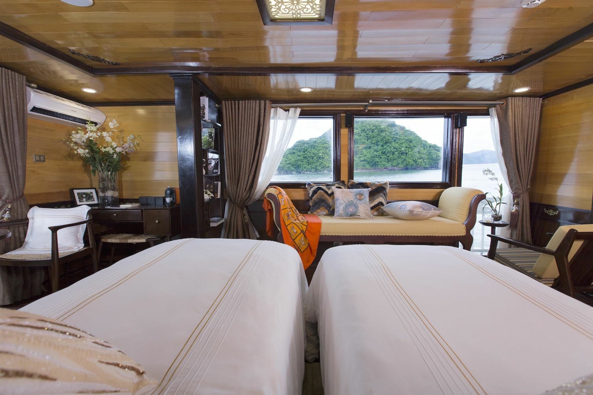 Hera Boutique Cruise Ha Long Bay Exteriör bild