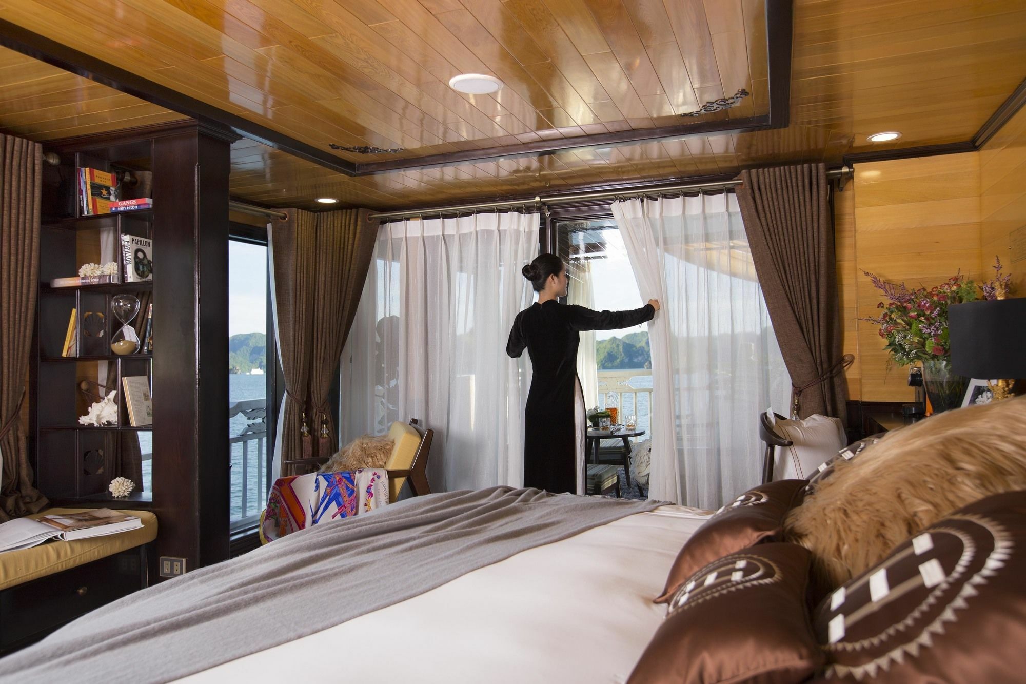 Hera Boutique Cruise Ha Long Bay Exteriör bild